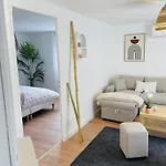 Un Mendi 公寓